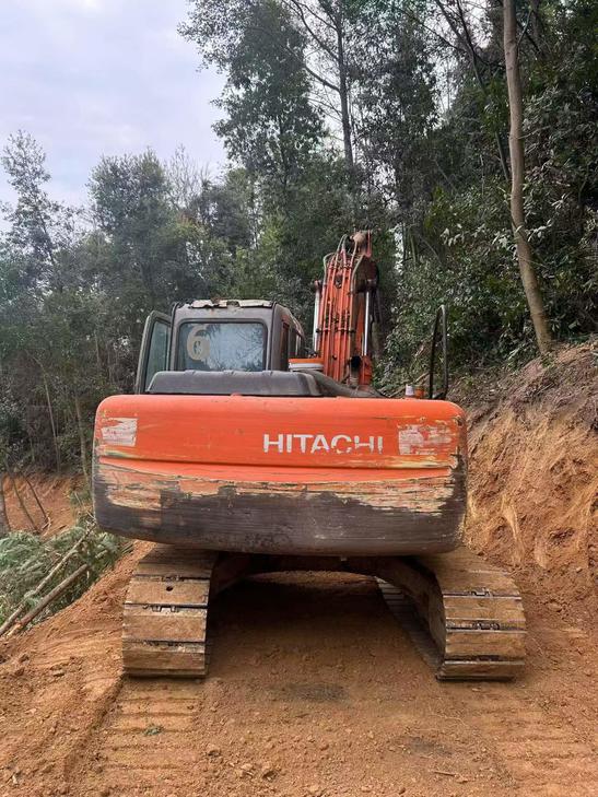 Buy Hitachi EX120-6 Used Excavator / 1