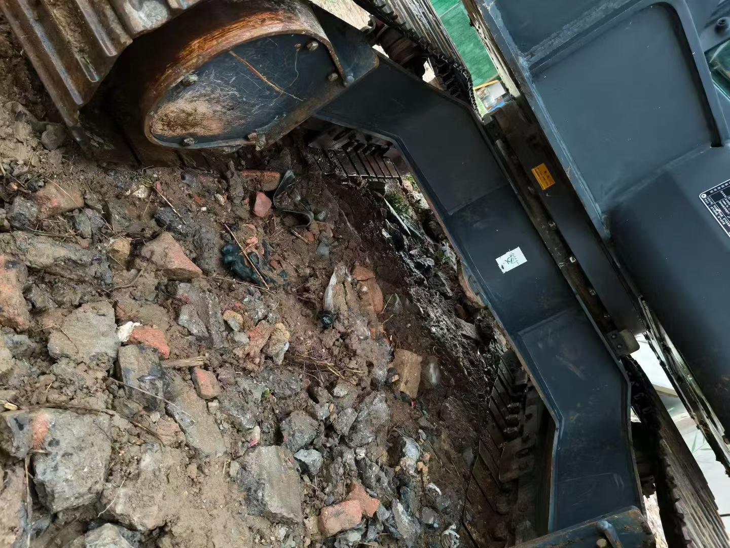 Buy Doosan DH60 Used Excavator / 4