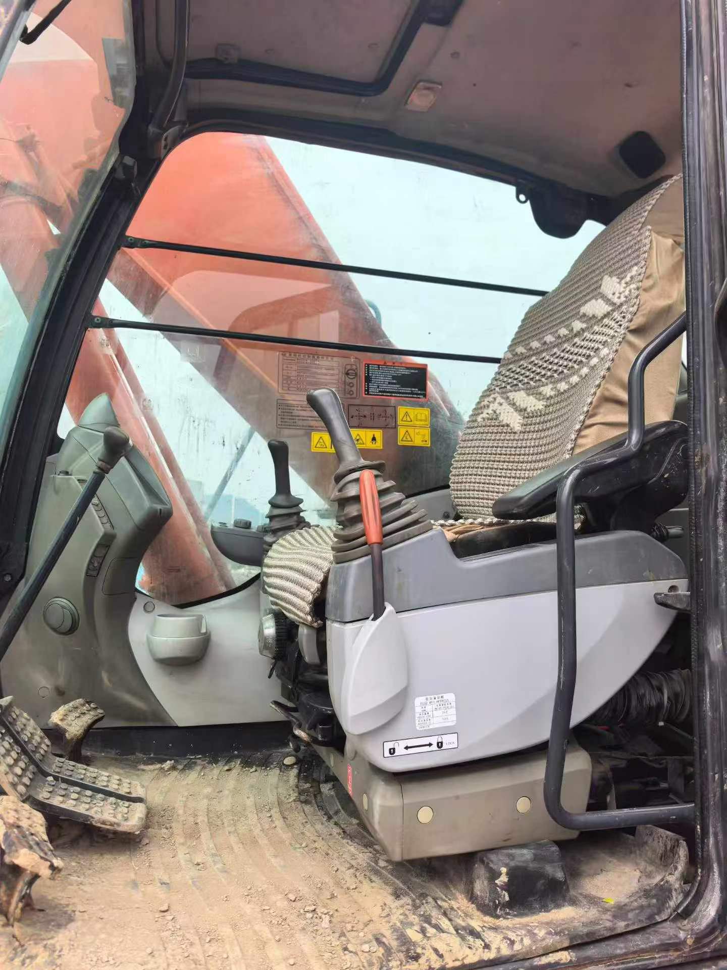 Buy Hitachi ZX240-5A Used Excavator / 3