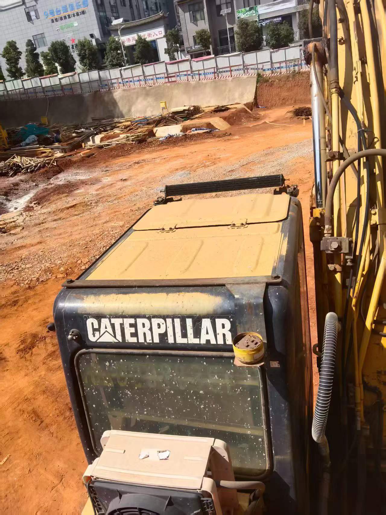 Buy Caterpillar 320D Used Excavator / 8