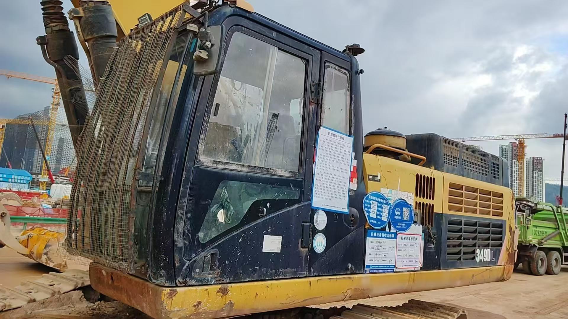 Buy Caterpillar 345D Used Excavator / 2