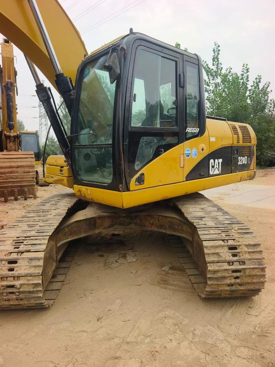 Buy Caterpillar 320D Used Excavator / 1