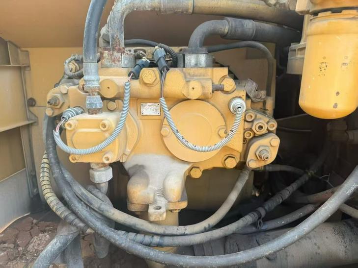 Buy Caterpillar 320C Used Excavator / 1