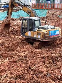 Buy XCMG XE135B Used Excavator / 4 Buy XCMG XE135B Used Excavator / 4
