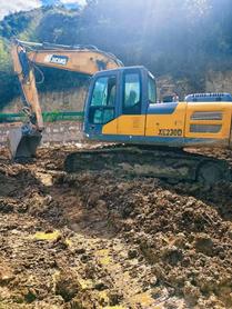 Buy XCMG XE200 Used Excavator / 2 Buy XCMG XE200 Used Excavator / 2