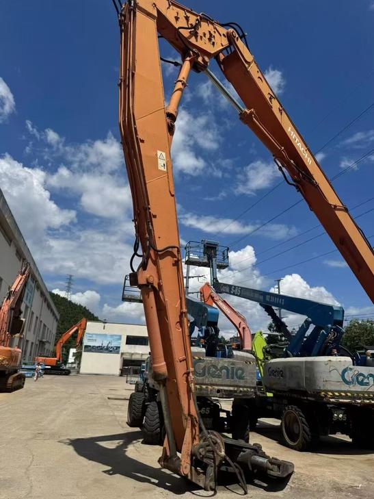 Buy Hitachi ZX480 Used Excavator / 1