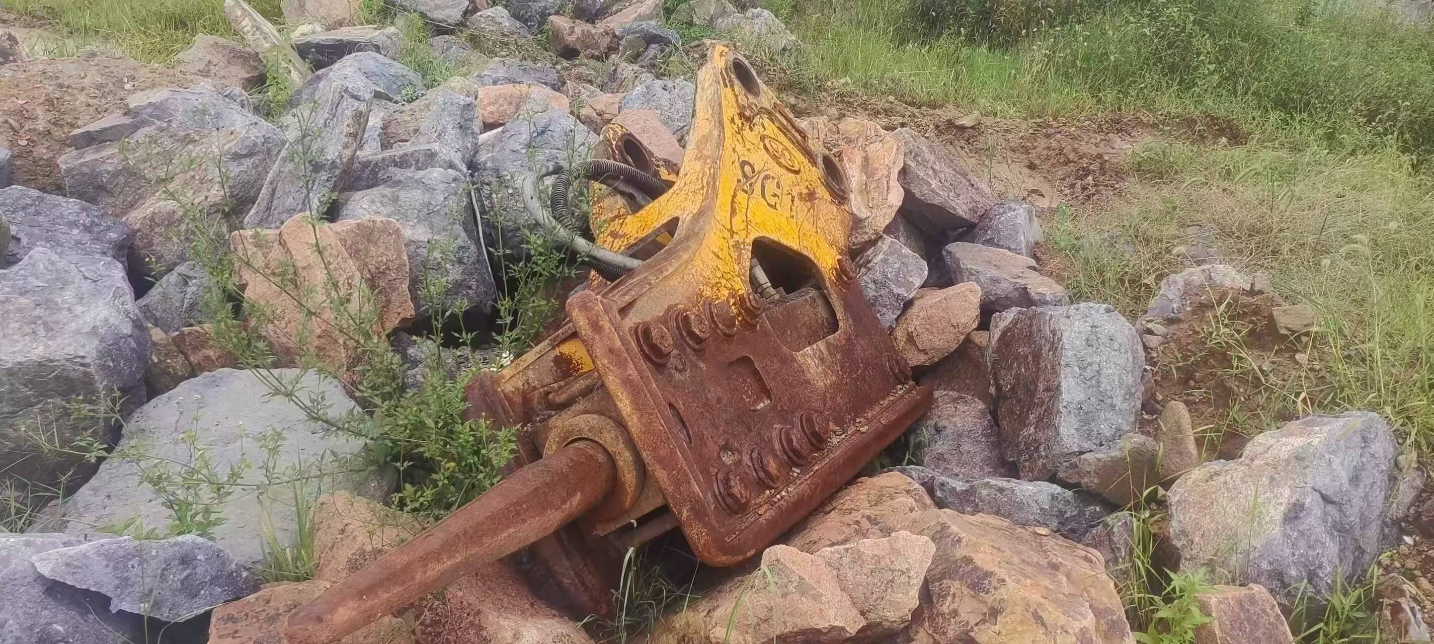 Buy Sany SY385C Used Excavator / 3
