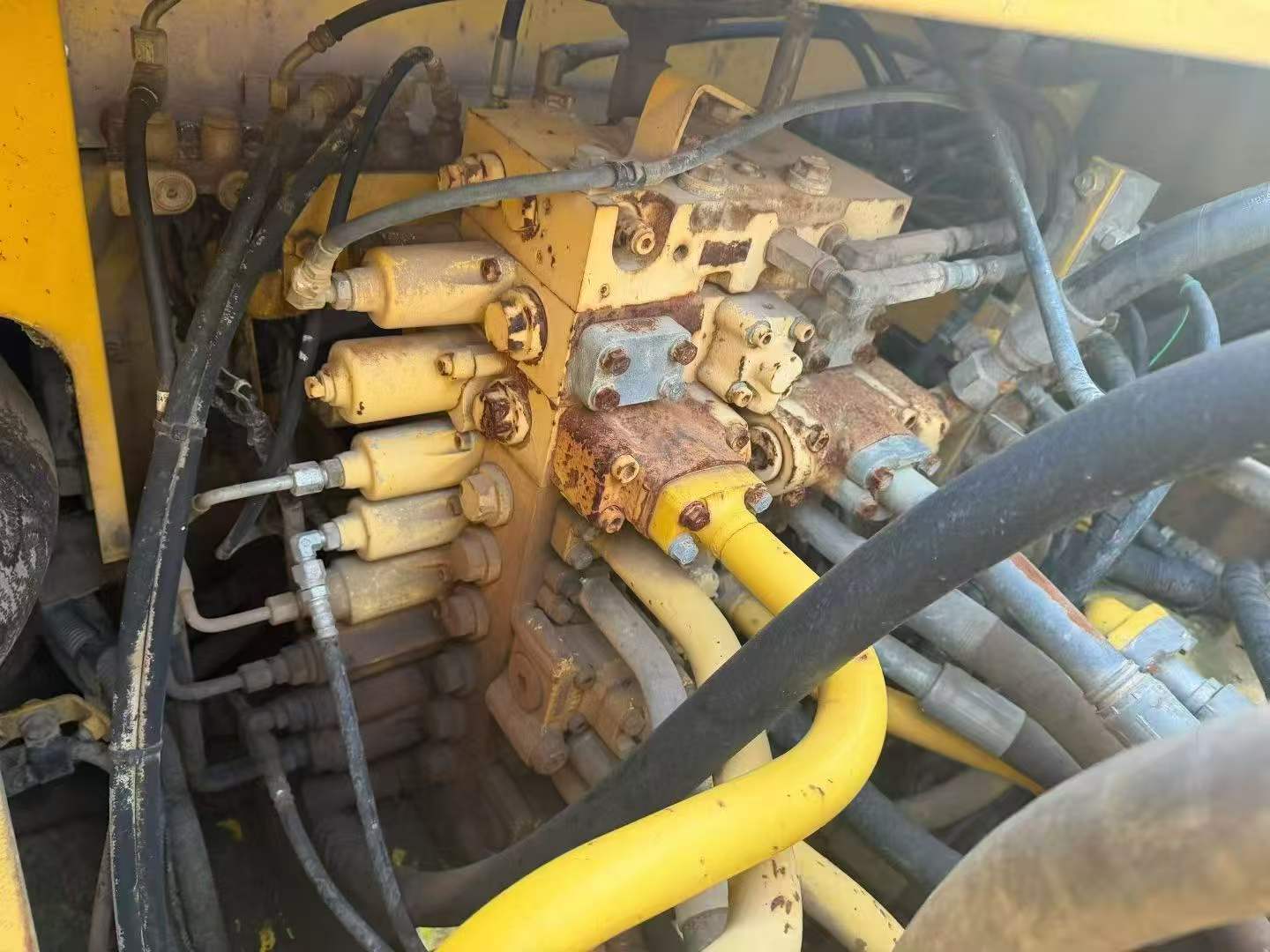 Buy Komatsu PC450-10 Used Excavator / 4