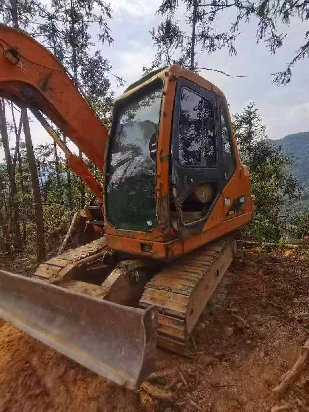 Buy Doosan DH80 Used Excavator / 4