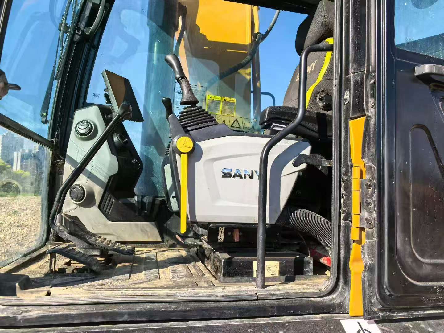Buy Sany SY245H Used Excavator / 8