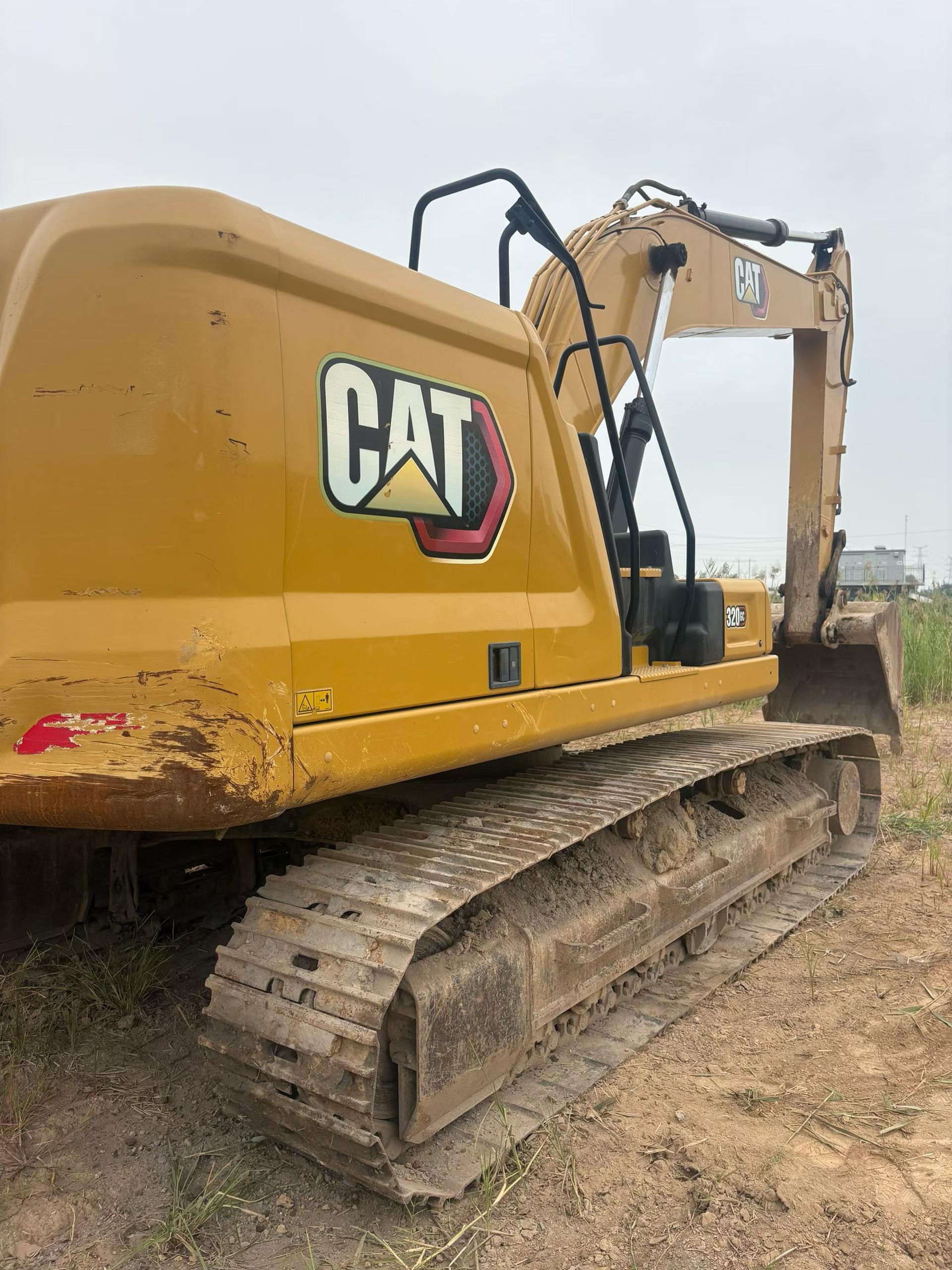 Buy Caterpillar 320GC Used Excavator / 3