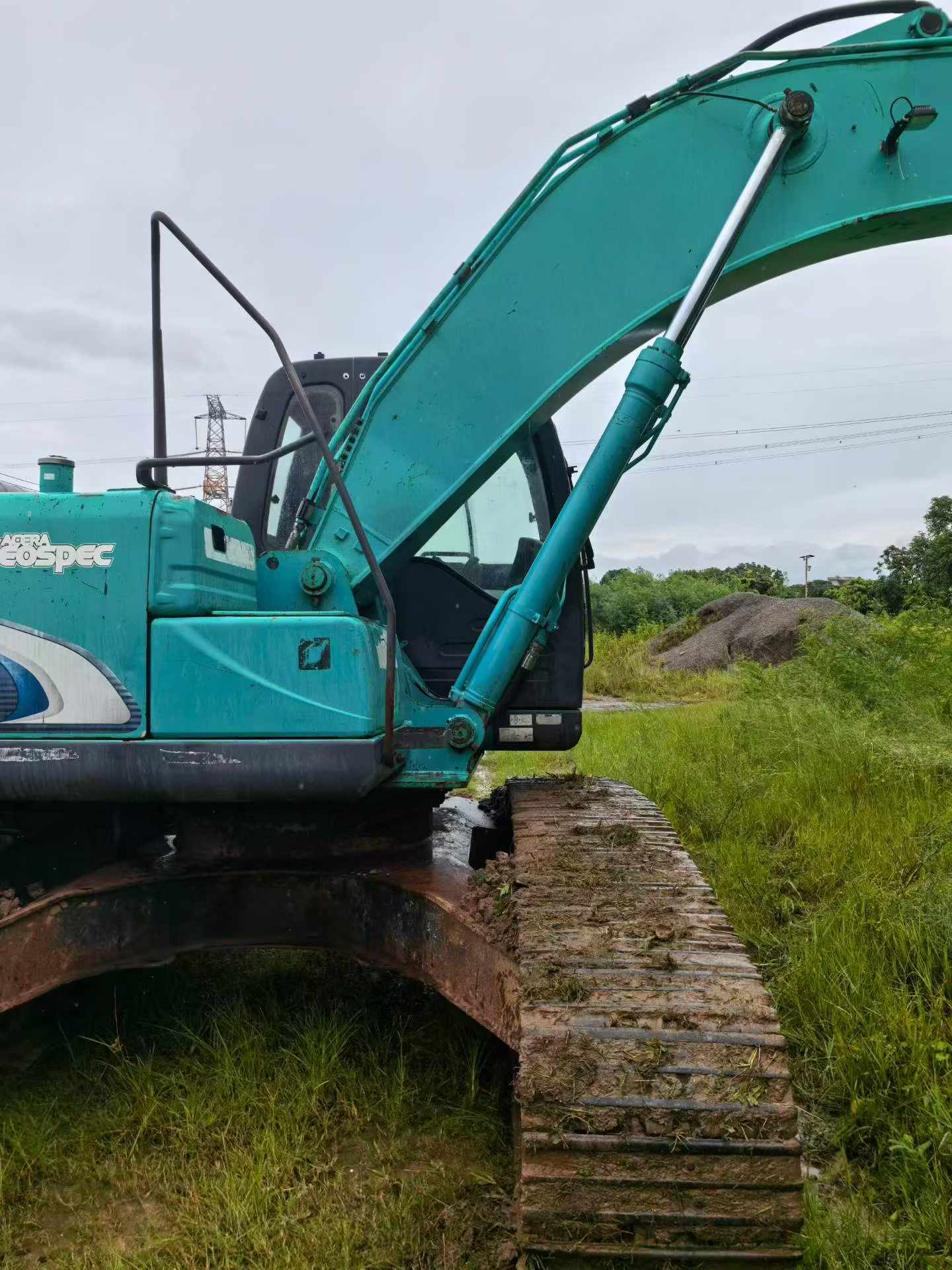 Buy Kobelco SK210-6 Used Excavator / 2