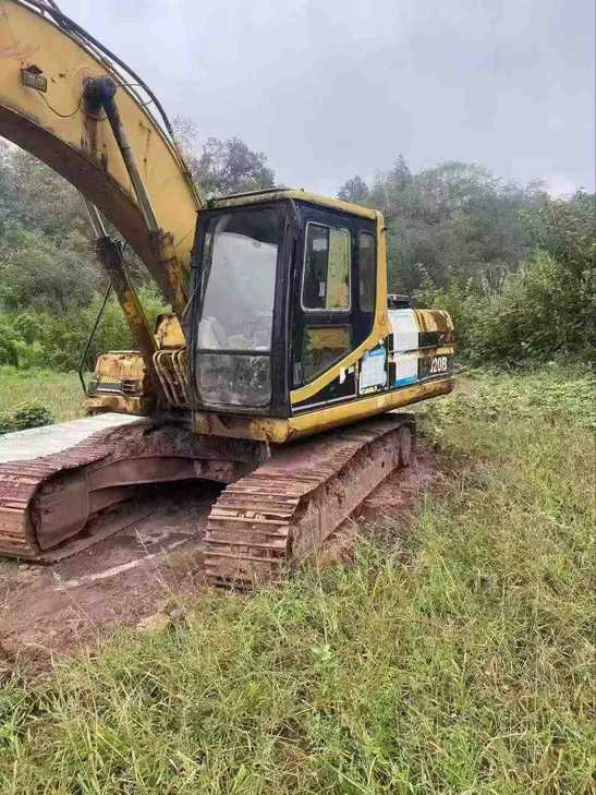 Buy Caterpillar 320B Used Excavator / 1