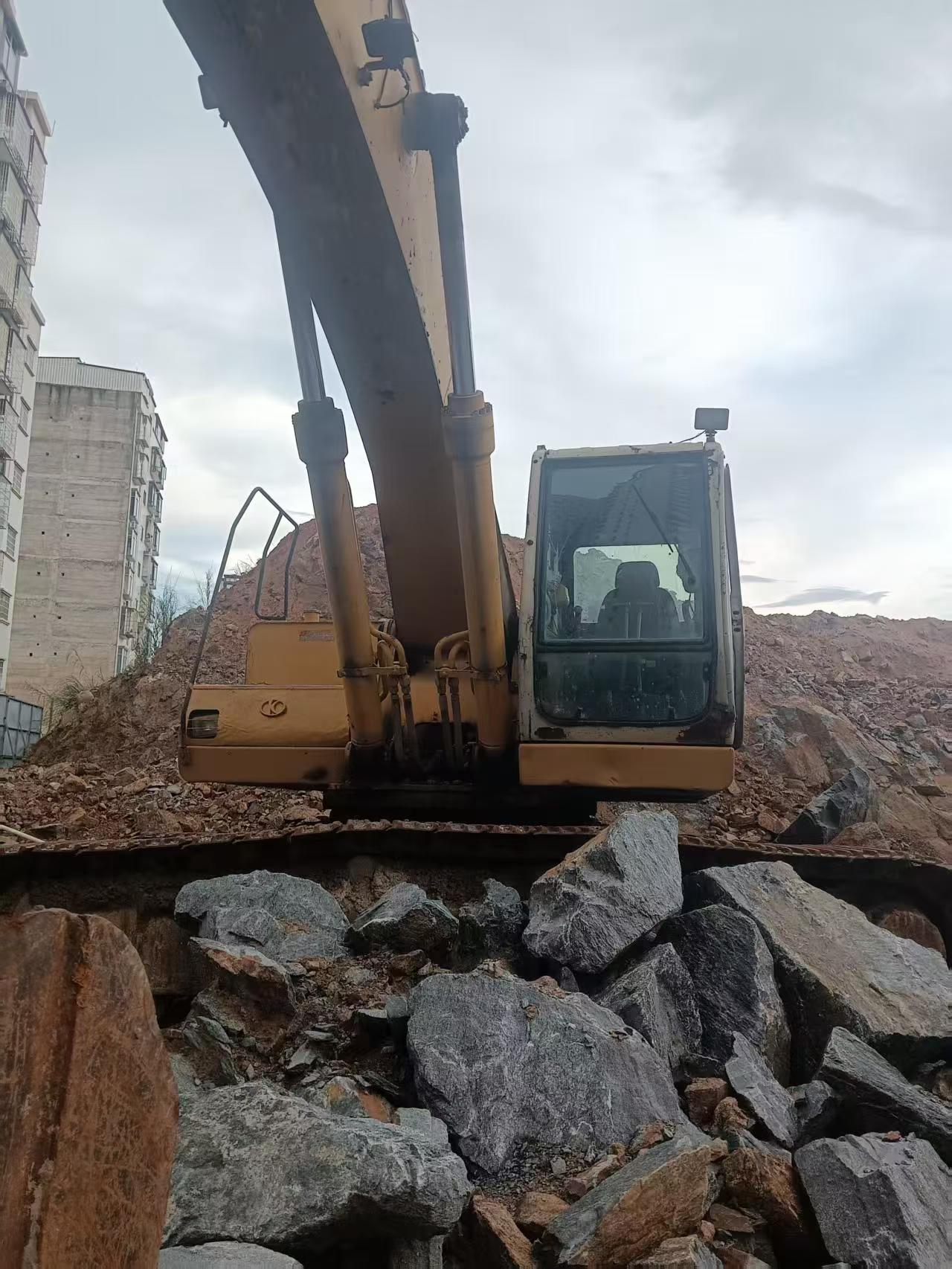 Buy Kato HD1430 Used Excavator / 9