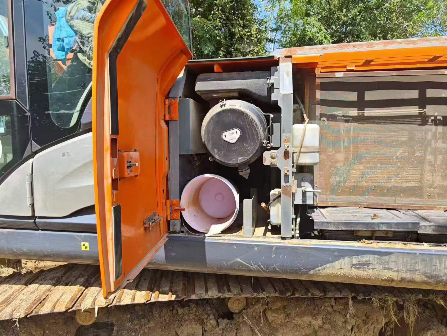 Buy Hitachi ZX200-5G Used Excavator / 5