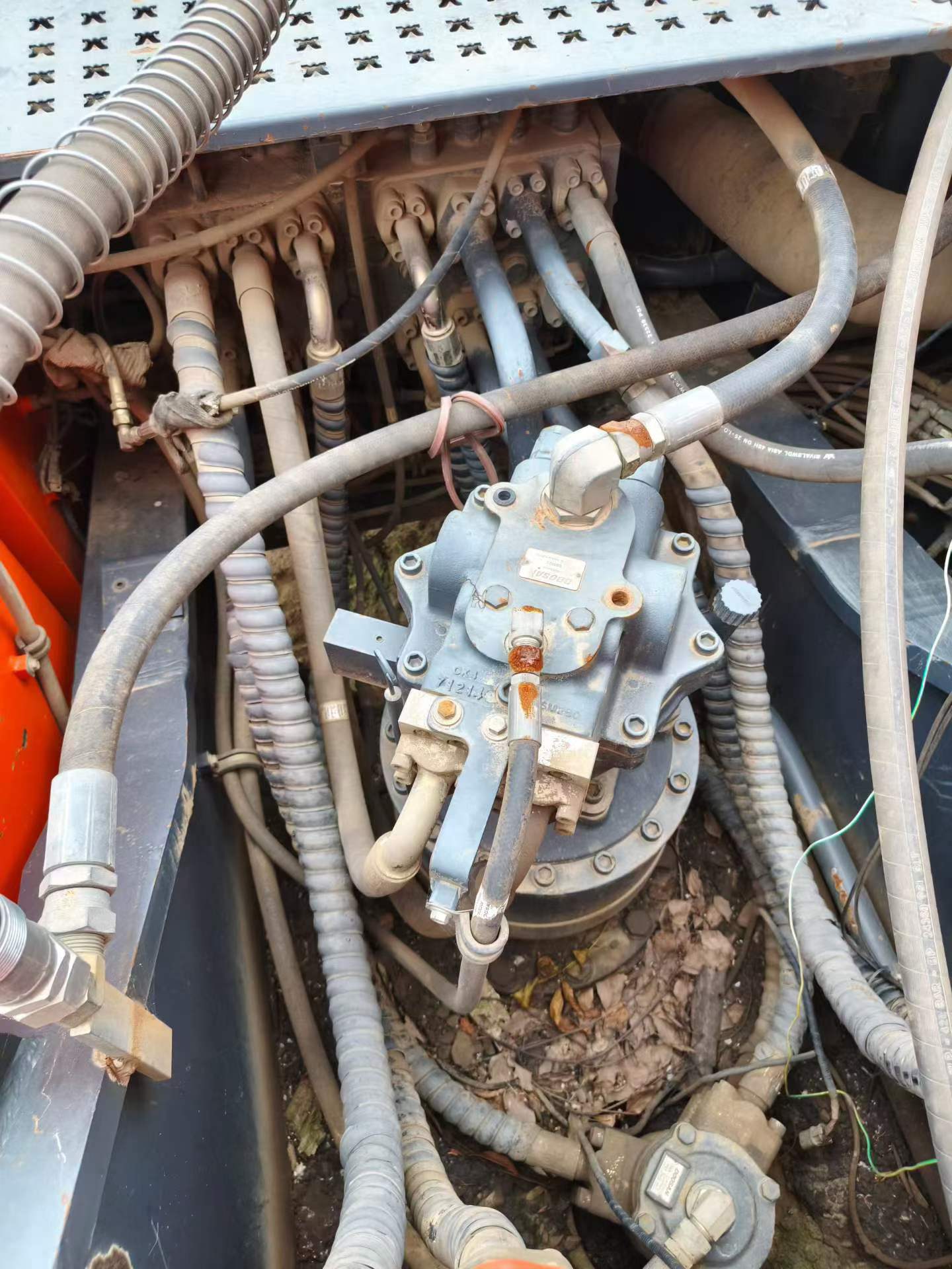 Buy Doosan DX340LC-5 Used Excavator / 5