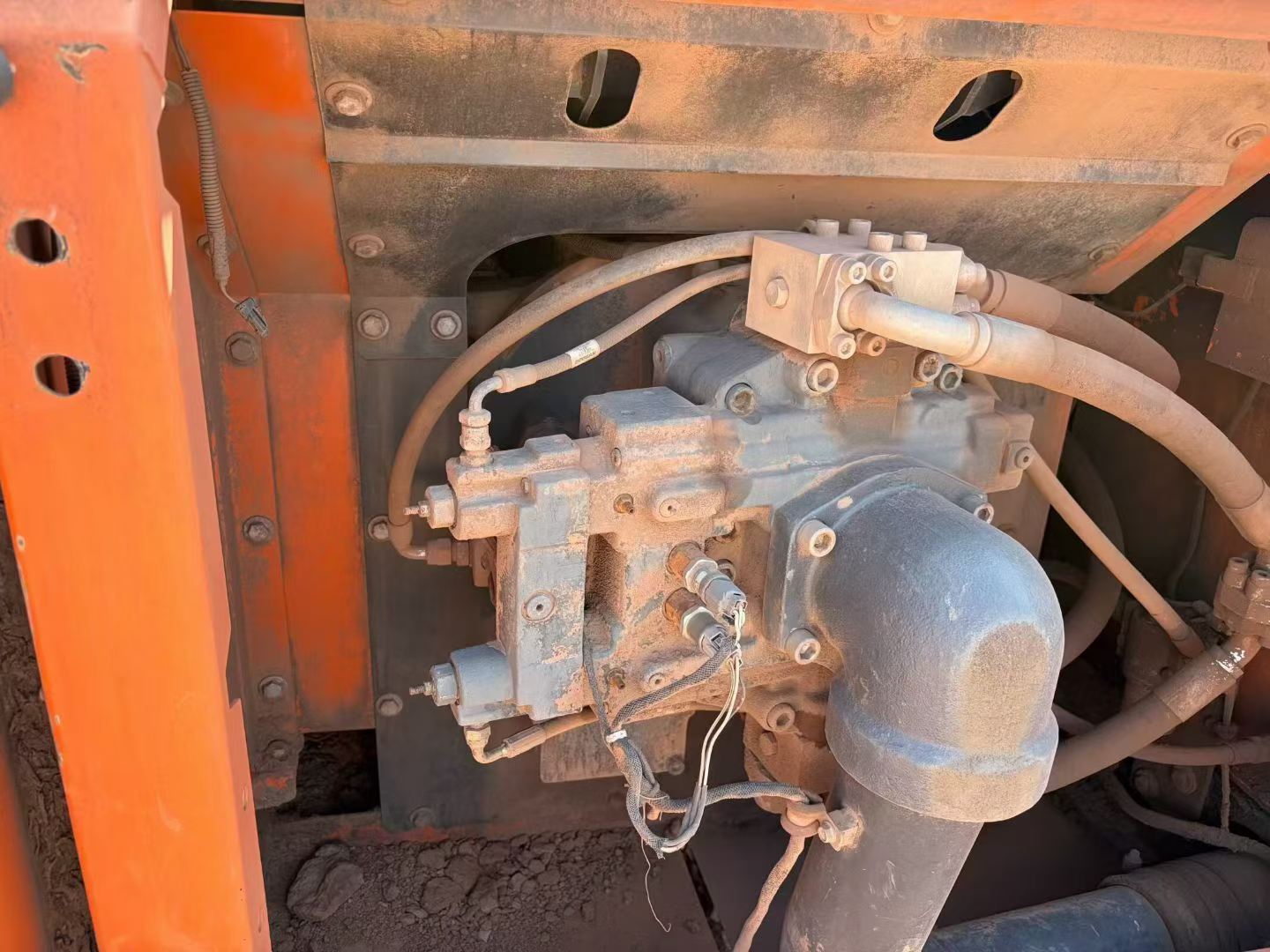 Buy Doosan DX500 Used Excavator / 8