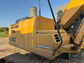 Buy Kato Used Excavator / 3 Buy Kato Used Excavator / 3