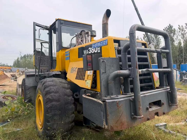 Buy Komatsu WA380-3 Used Excavator / 1
