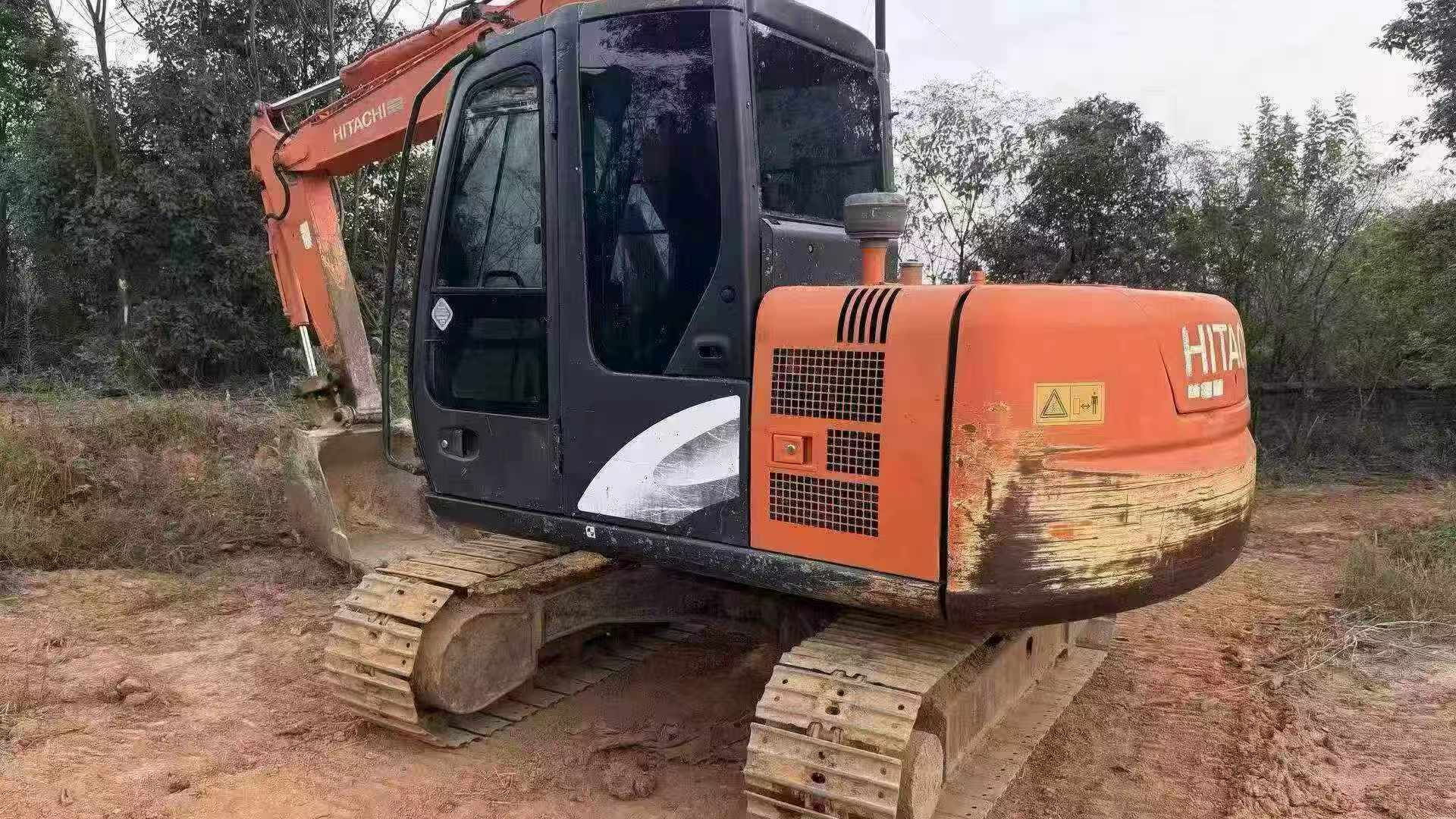 Buy Hitachi EX70 Used Excavator / 2