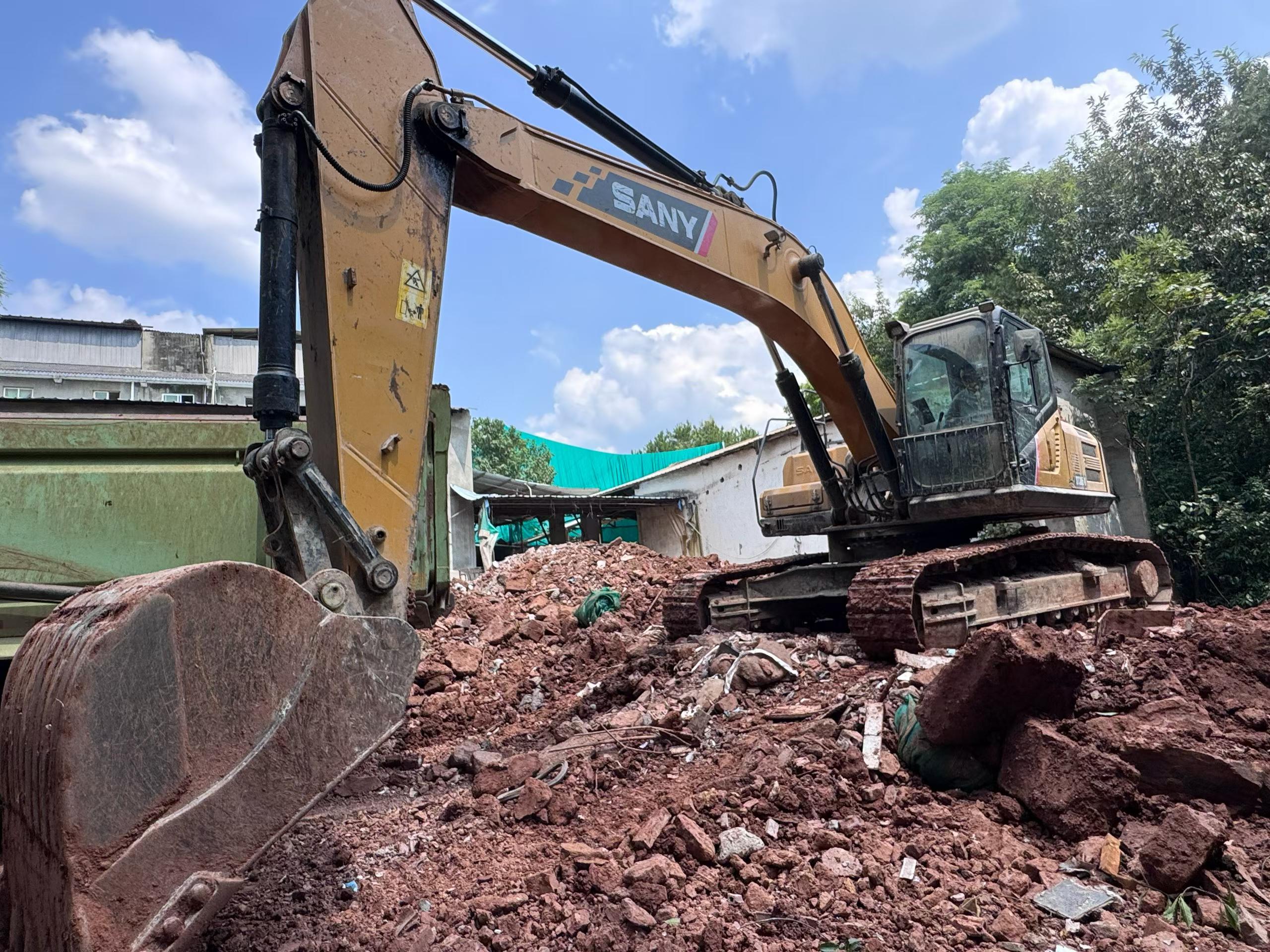 Buy Sany SY245H Used Excavator / 5
