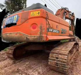 Buy Doosan DX260LC Used Excavator / 4 Buy Doosan DX260LC Used Excavator / 4