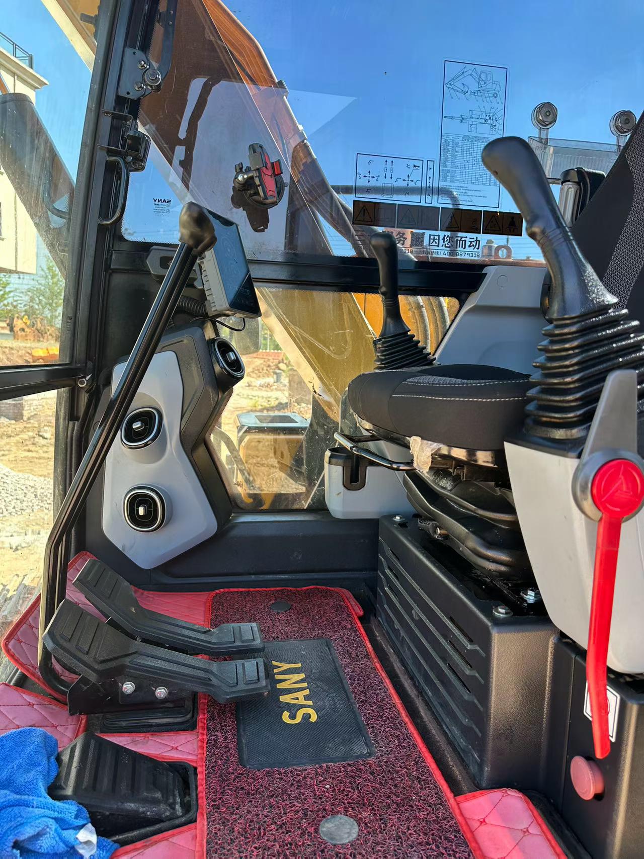 Buy Sany SY70C Used Excavator / 6