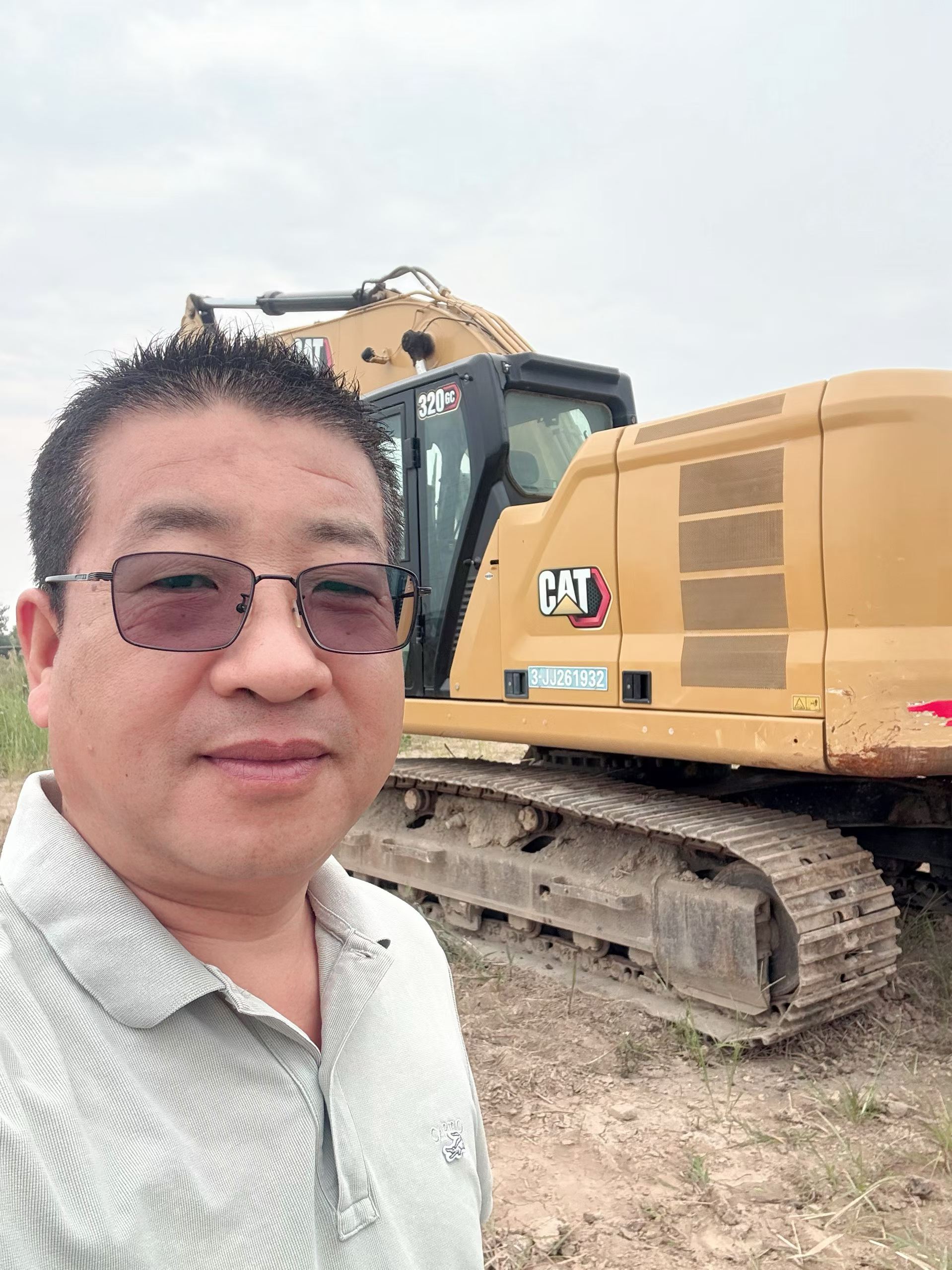 Buy Caterpillar 320GC Used Excavator / 2
