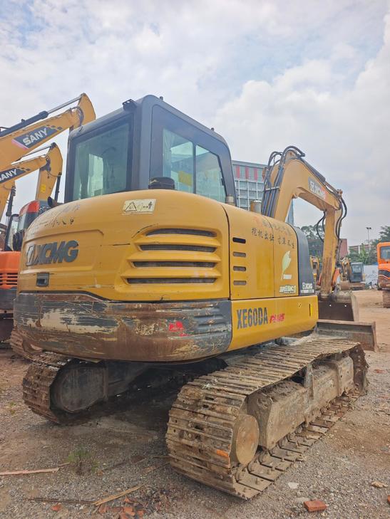 Buy XCMG XE60DA Used Excavator / 1