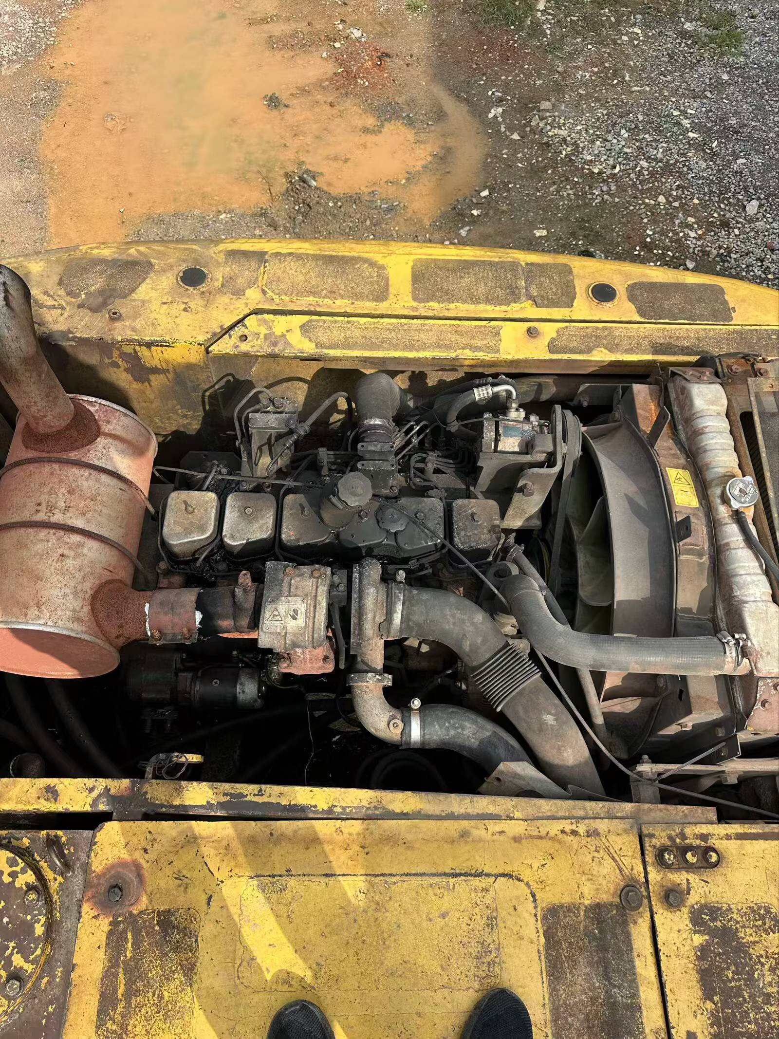 Buy Komatsu PC200-7 Used Excavator / 2