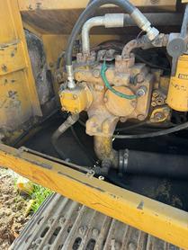 Buy Caterpillar 320D Used Excavator / 2 Buy Caterpillar 320D Used Excavator / 2