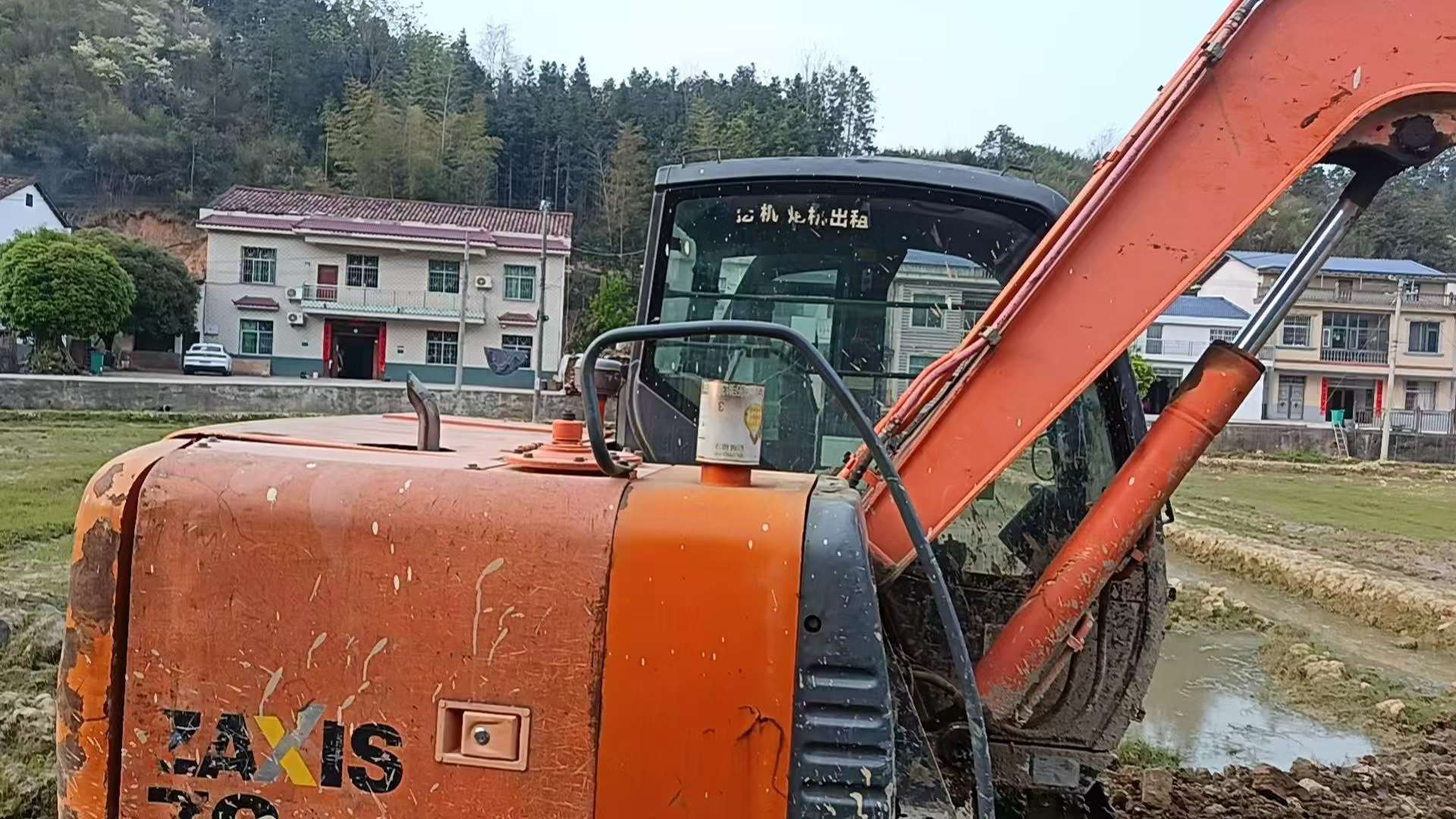 Buy Hitachi EX70 Used Excavator / 3