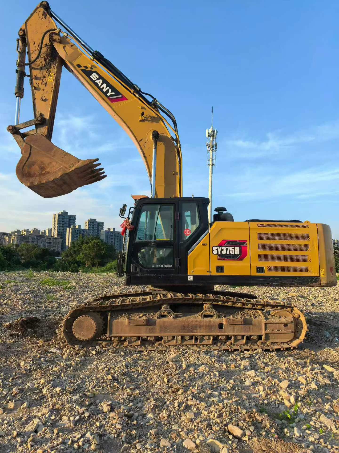 Buy Sany SY375H Used Excavator / 5