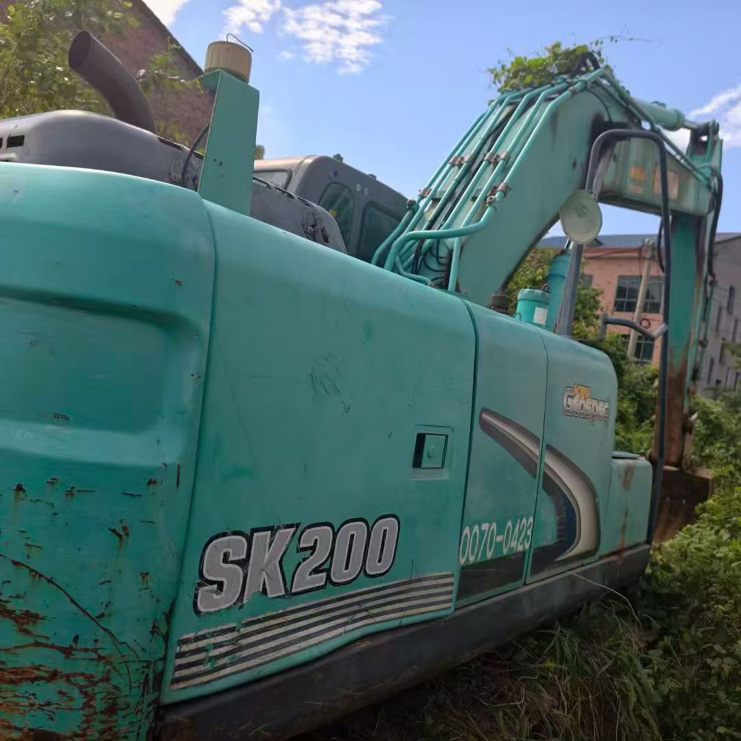 Buy Kobelco SK200-2 Used Excavator / 2