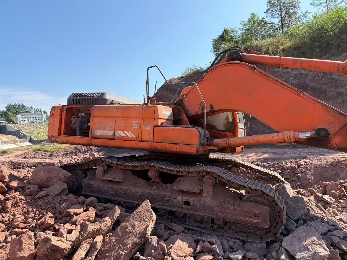 Buy Doosan DX500 Used Excavator / 9
