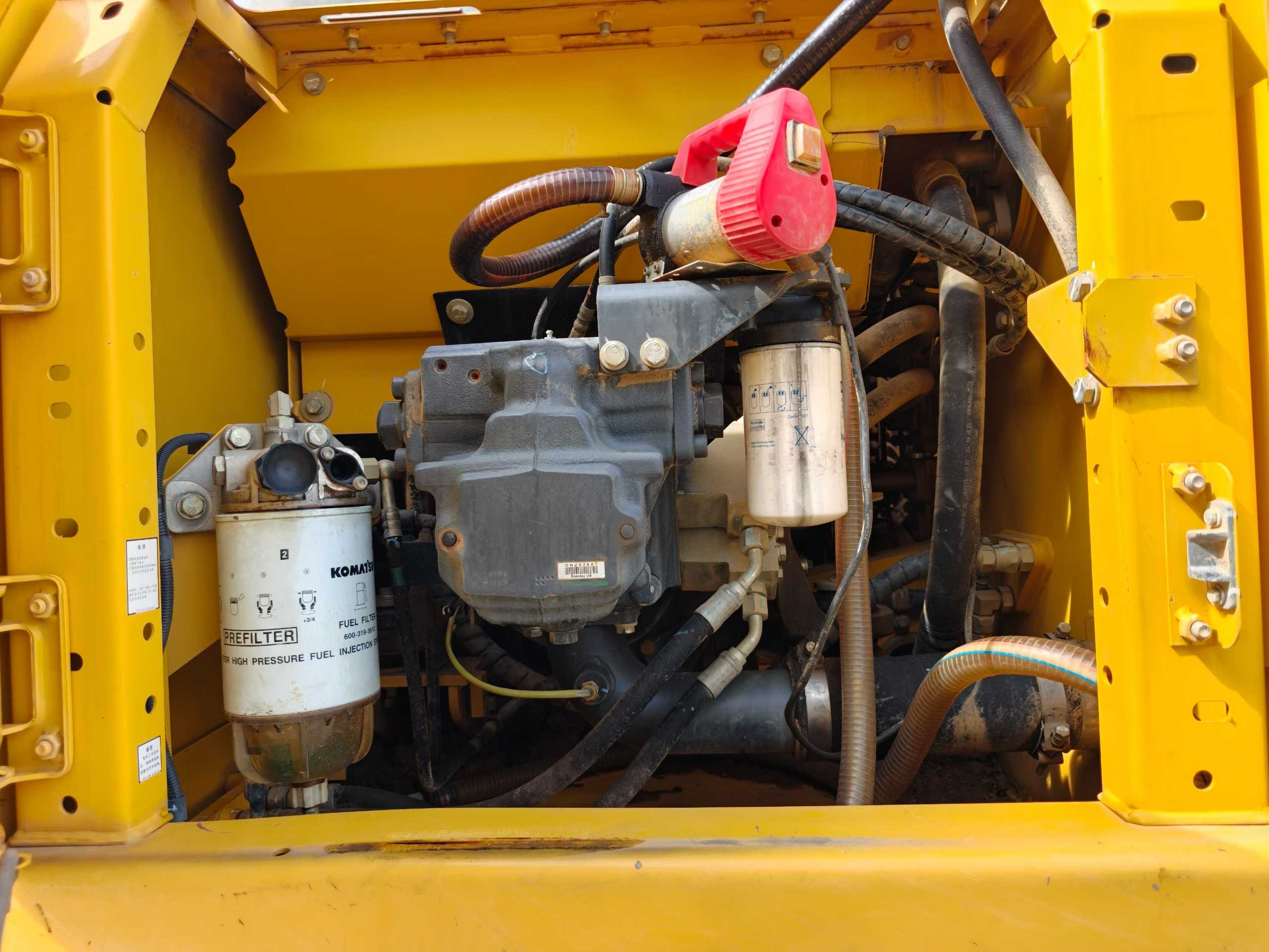 Buy Komatsu PC200-8 Used Excavator / 2