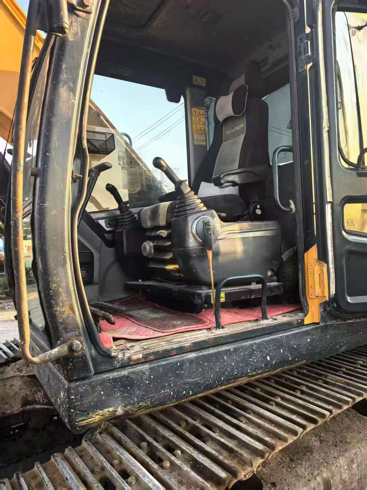 Buy Hyundai R215-7 Used Excavator / 6