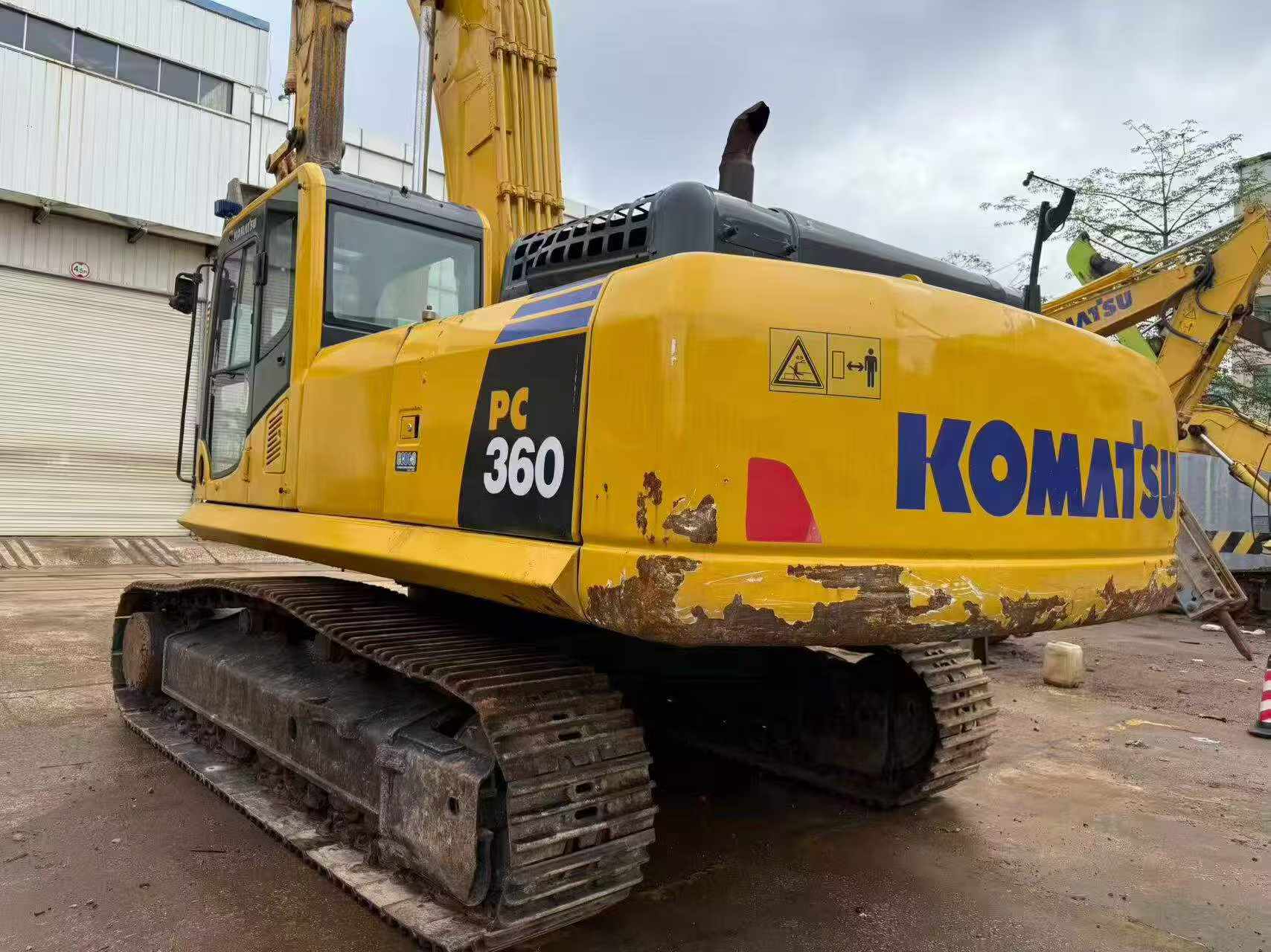 Buy Komatsu PC360-7 Used Excavator / 2
