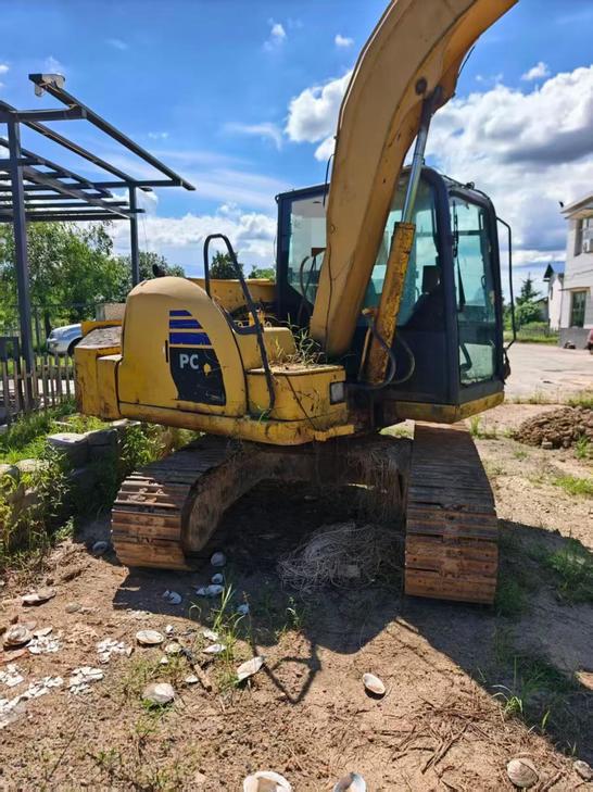 Buy Komatsu PC70-8 Used Excavator / 1