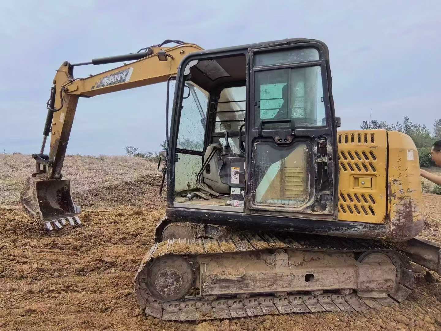 Buy Sany SY75 Used Excavator / 4