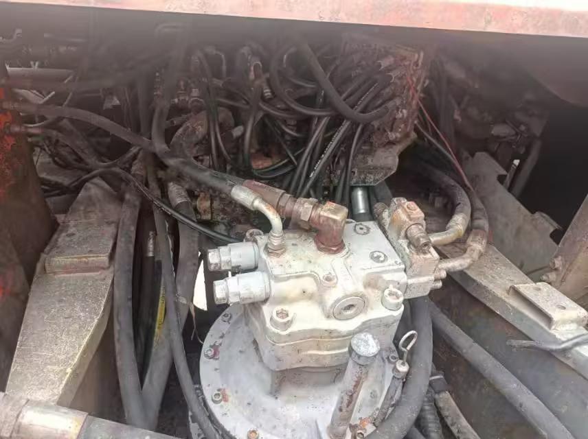 Buy Hitachi ZX270-3 Used Excavator / 2