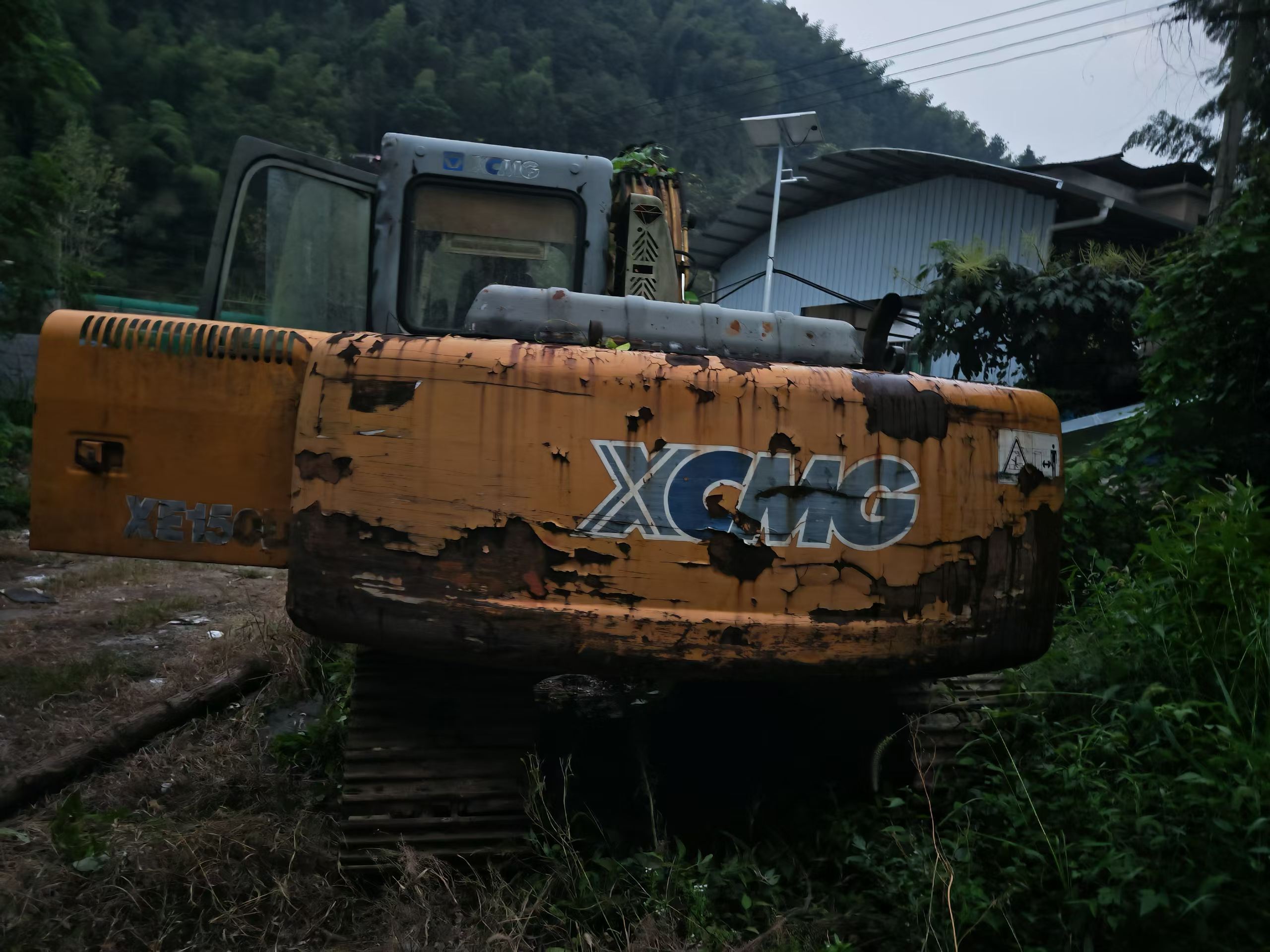 Buy XCMG XE150 Used Excavator / 7