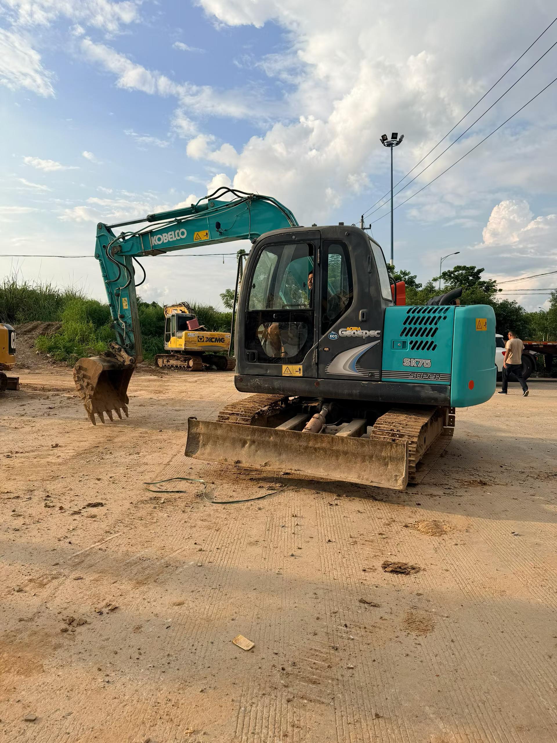 Buy Kobelco SK75-8 Used Excavator / 4