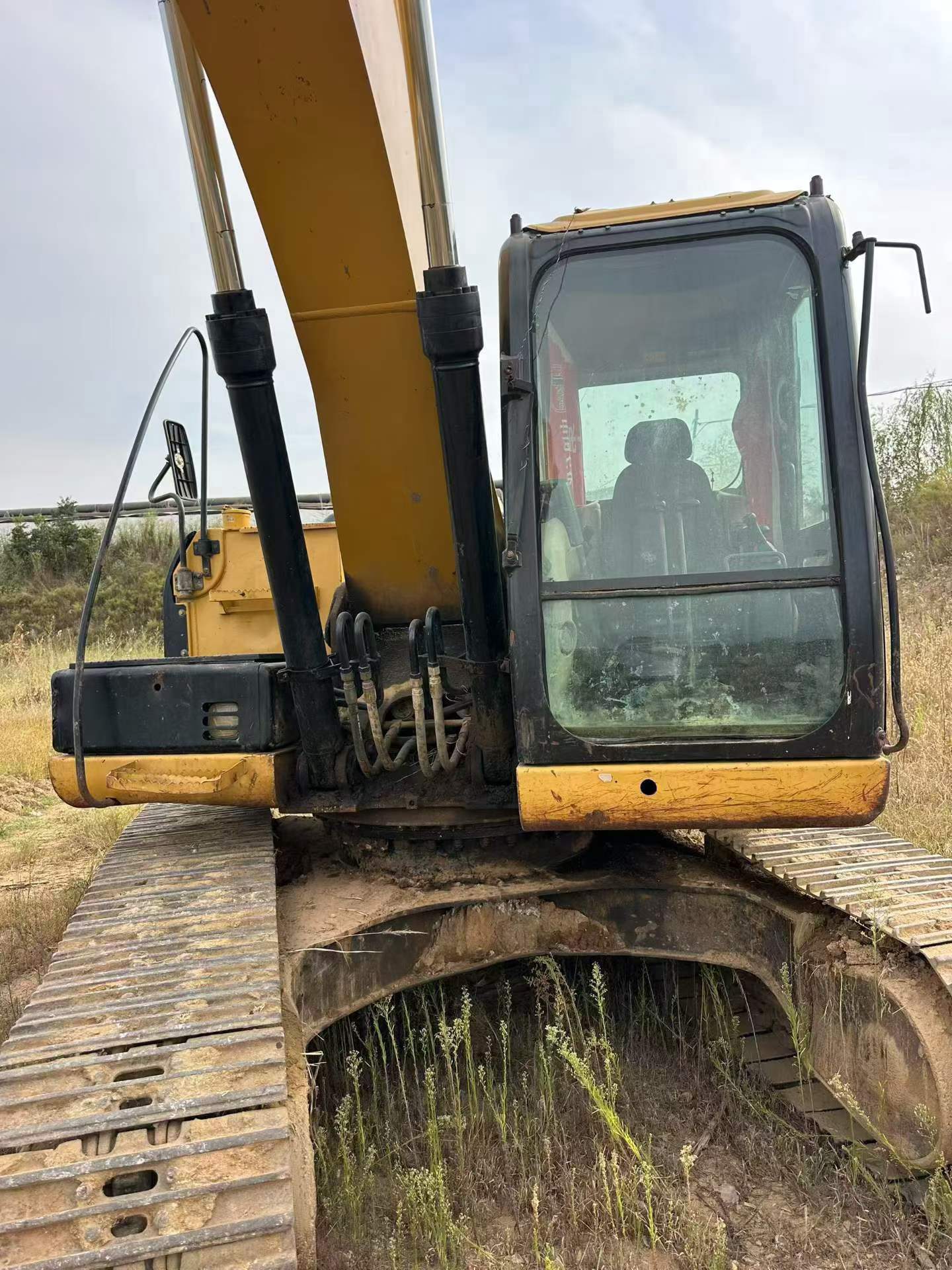 Buy Caterpillar 320D Used Excavator / 2