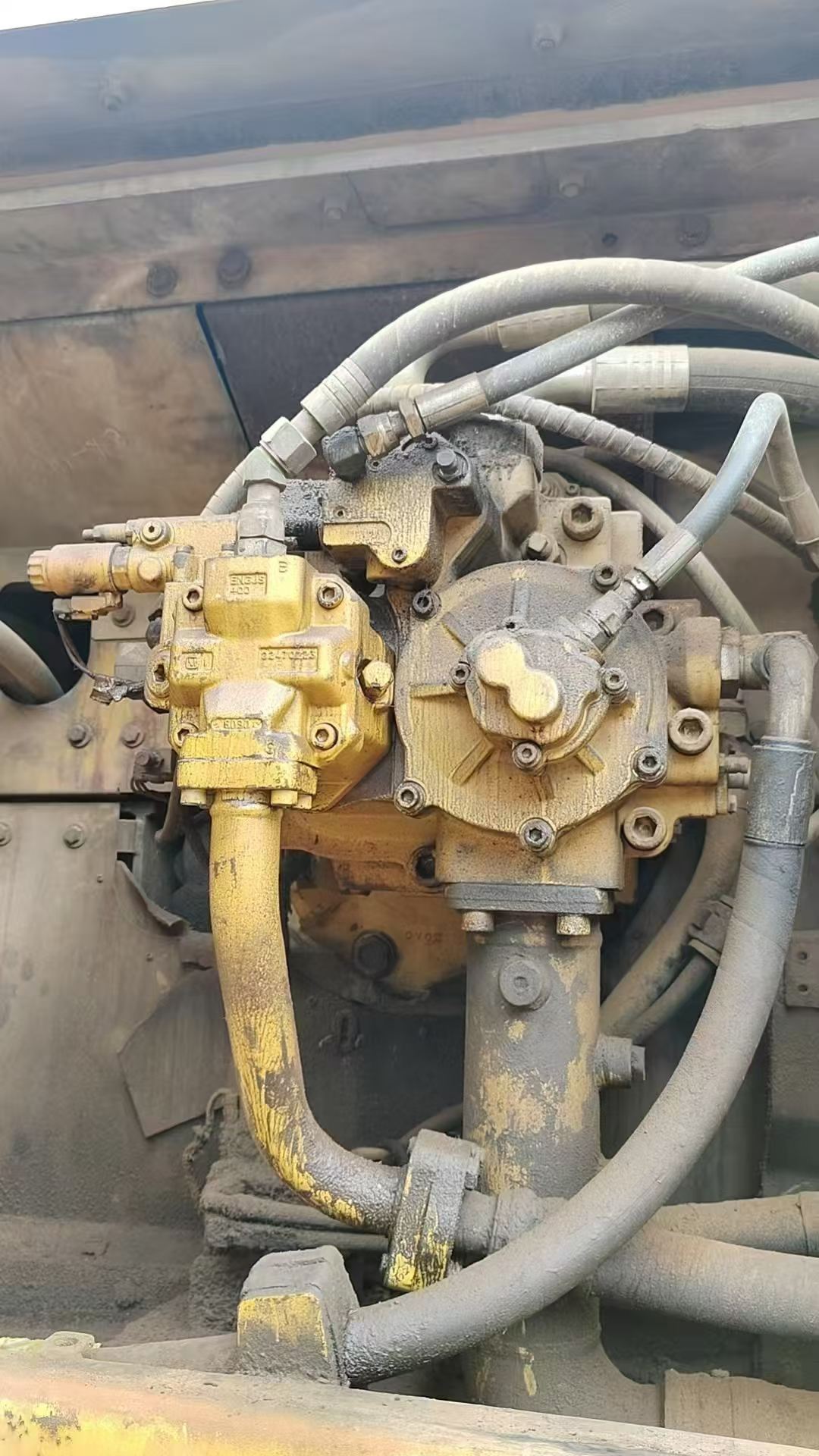 Buy Caterpillar 345D Used Excavator / 5