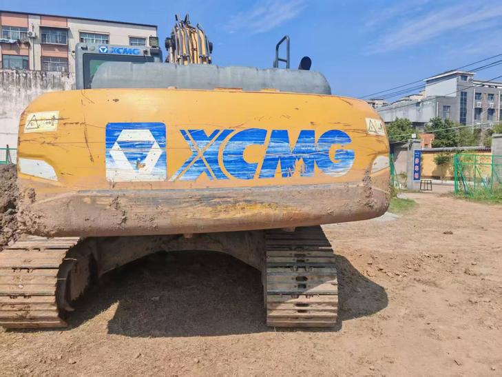 Buy XCMG XE215 Used Excavator / 1