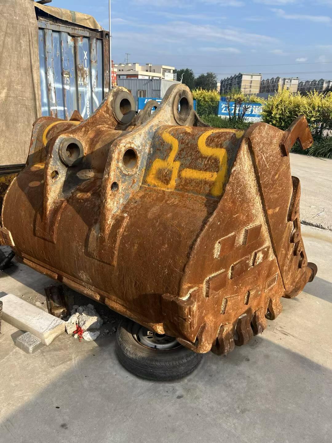 Buy XCMG XE490D Used Excavator / 4