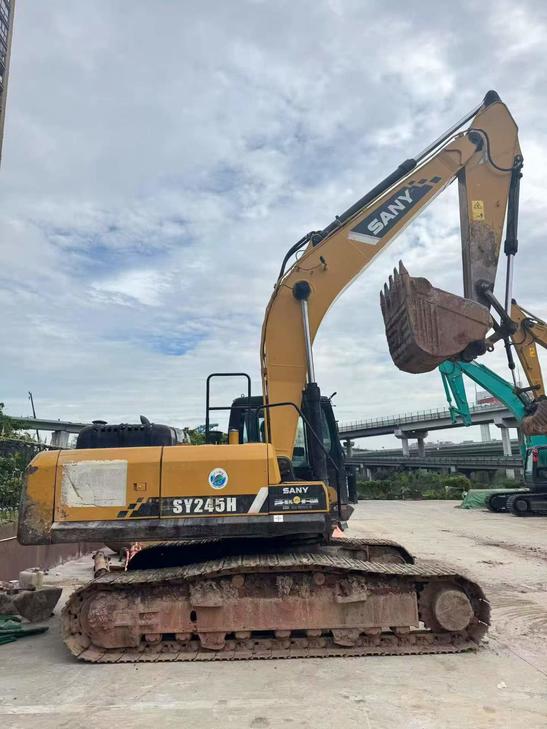 Buy Sany SY245H Used Excavator / 1