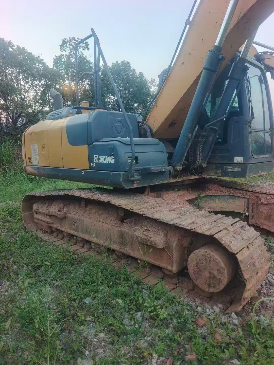 Buy XCMG XE200 Used Excavator / 6