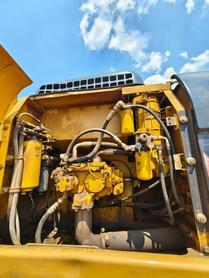 Buy Caterpillar 323D2L Used Excavator / 4 Buy Caterpillar 323D2L Used Excavator / 4